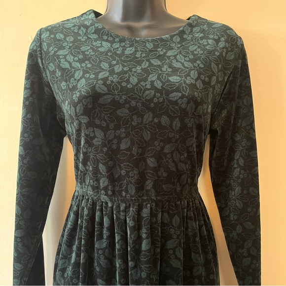 Vintage LL Bean velvet dress 6 petite Christmas holly modest holiday - Picture 2 of 11